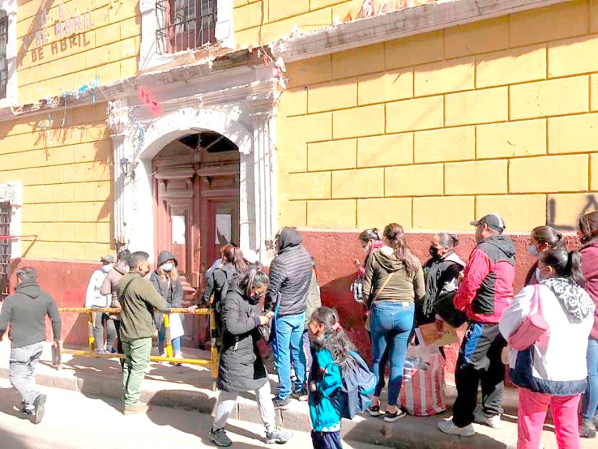 Sancionarán a colegios que hicieron cobros durante inscripciones