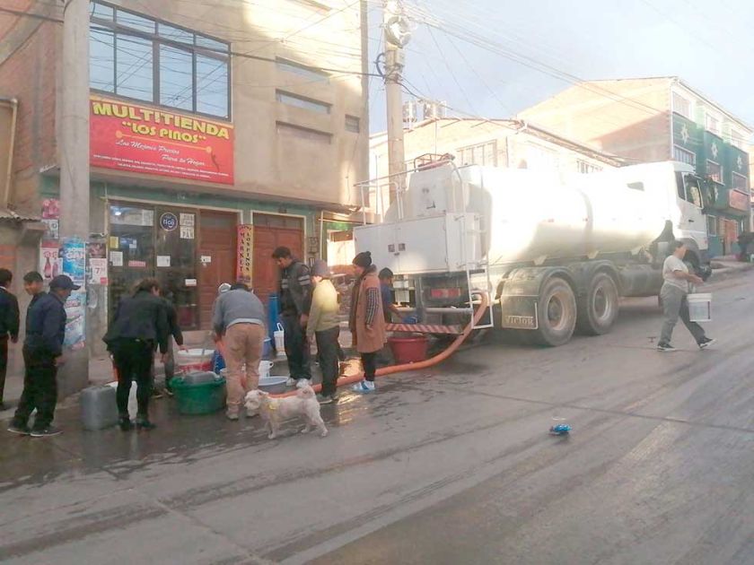 Aapos pide más cisternas para proveer agua a zonas críticas 