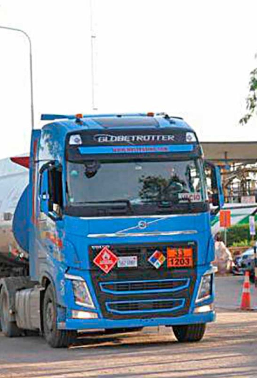 YPFB garantiza el abastecimiento de gasolina y diésel