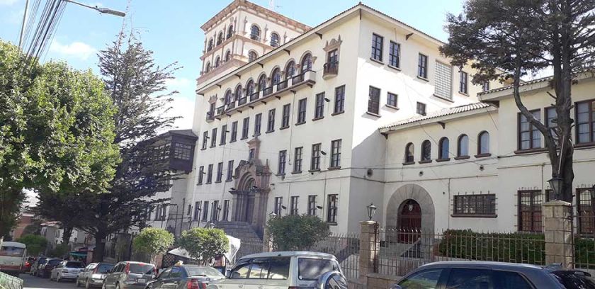 La UATF matricula a universitarios mediante internet sin generar filas