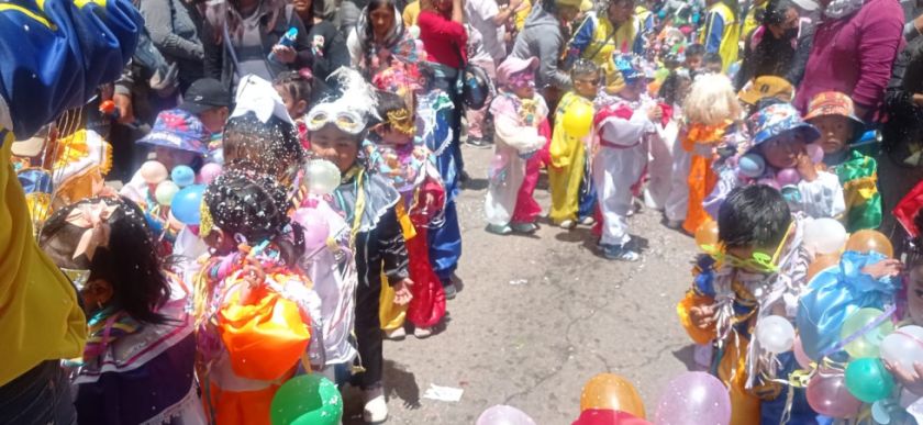 El Carnaval Potosino inicia con danzas y tradiciones 