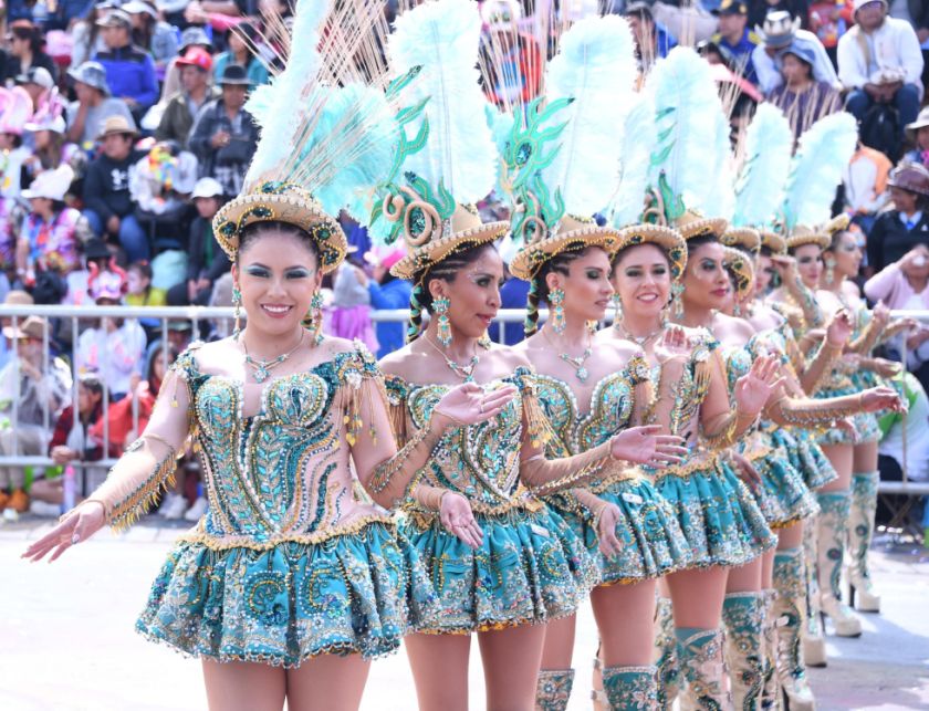 Presidente Arce elogia el Carnaval de Oruro y afirma que triunfó la decisión de seguir adelante en la reconstrucción de la economía