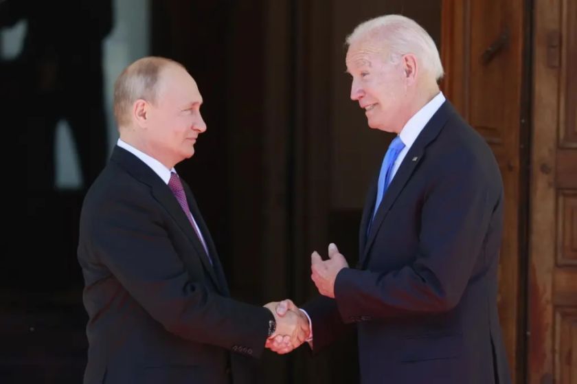 Putin dice que prefiere a Biden como presidente de EEUU y lamenta no haber iniciado antes la guerra