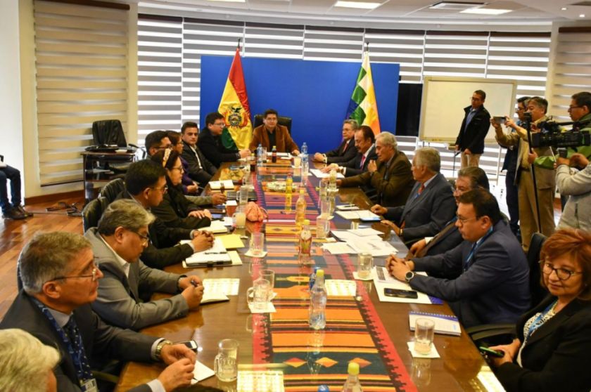 Empresarios privados advierten que la escasez de dólares debe enfrentarse de manera coordinada, oportuna y con apertura