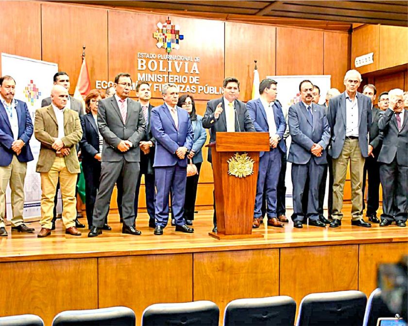 El Gobierno prevé captar  $us 500 MM adicionales 