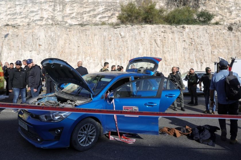 Al menos un muerto y cinco heridos en un ataque a tiros en una carretera cerca de Jerusalén