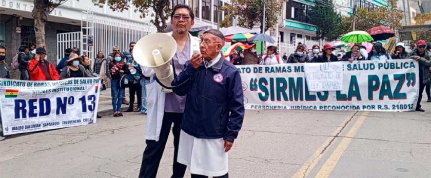 Ley de Pensiones: Médicos cumplen paro y maestros analizan medidas