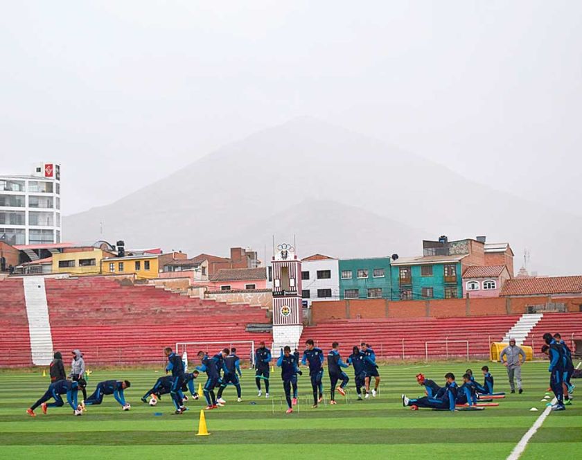 La banda roja partirá a Sucre el lunes