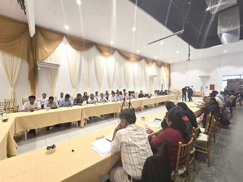 Profesionales en salud unifican su lucha contra la jubilación "forzosa"