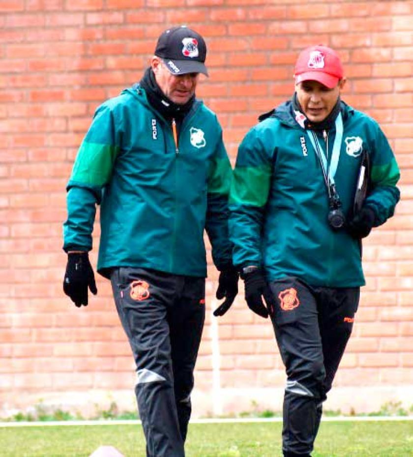 Biaggio apelará a un tridente ofensivo para retar a Universitario de Vinto