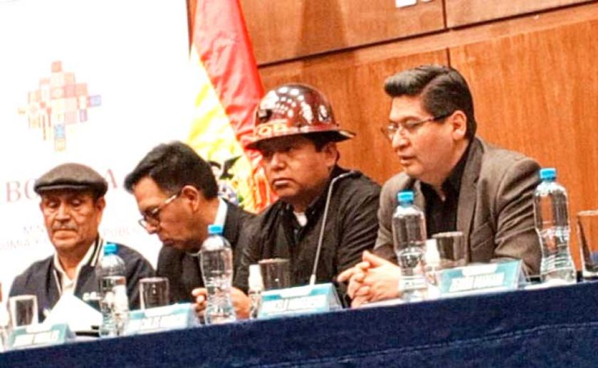 Instalan mesas de trabajo para analizar alza salarial