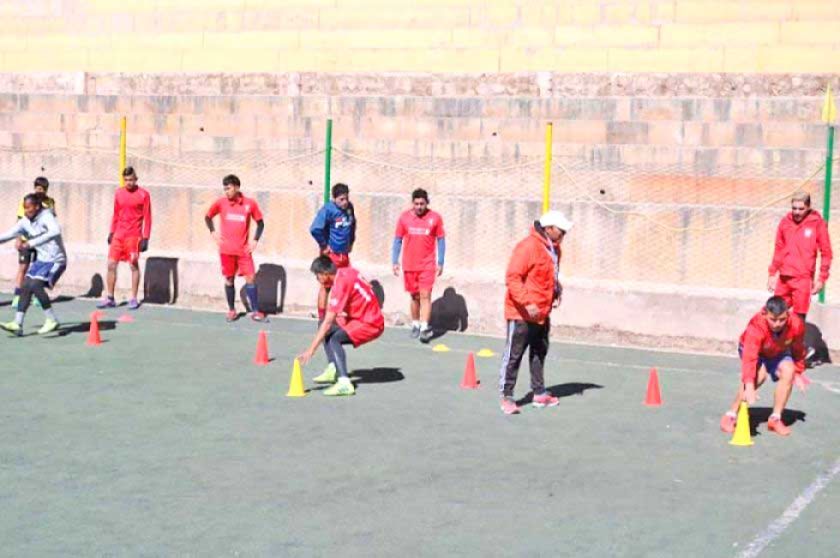 Wilstermann Cooperativas continúa con la prueba de jugadores