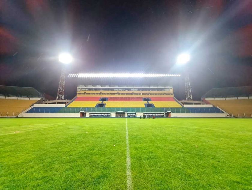 El “Víctor A. Ugarte” estrena sus luminarias con el clásico del sur