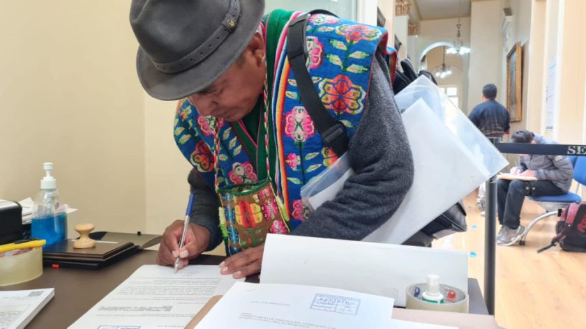 Ya suman casi 200 postulantes para la preselección de candidatos judiciales en Bolivia