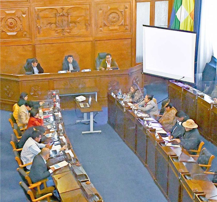 Judiciales: Evalúan ampliar registro ante escasa postulación de mujeres