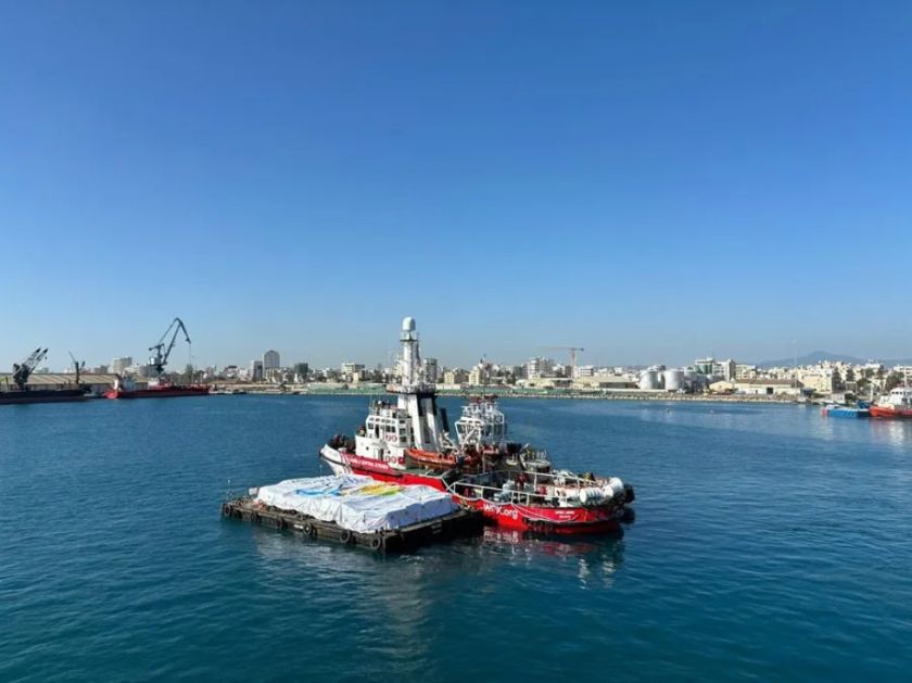 Zarpa el barco español Open Arms y abre así un corredor marítimo de ayuda humanitaria a Gaza