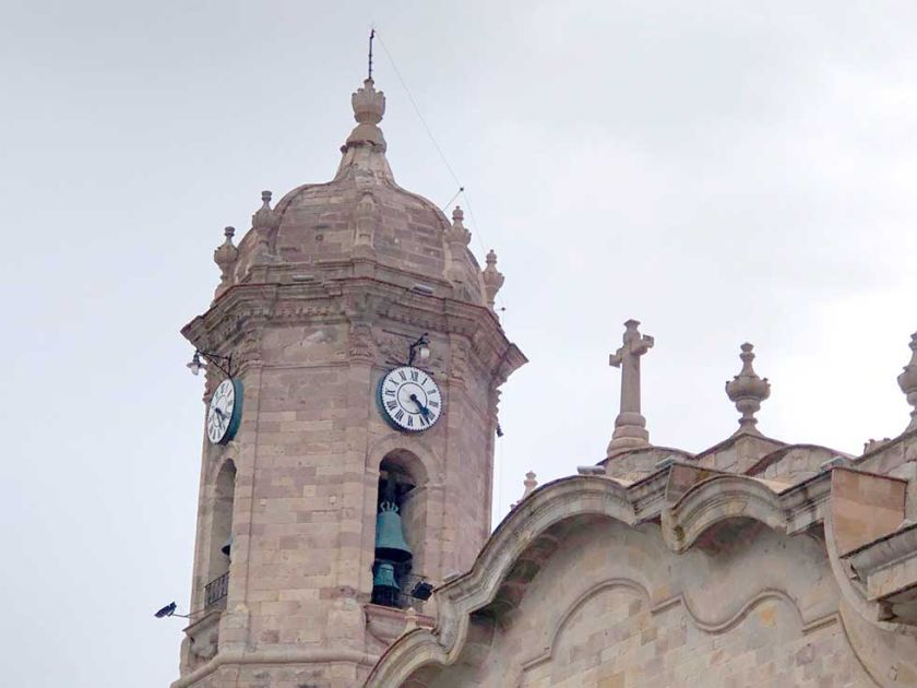 Buscan impulsar el funcionamiento del reloj de la Catedral