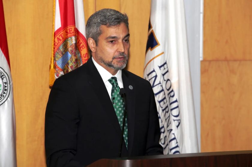 Una jueza admite una acusación contra el expresidente de Paraguay Mario Abdo Benítez