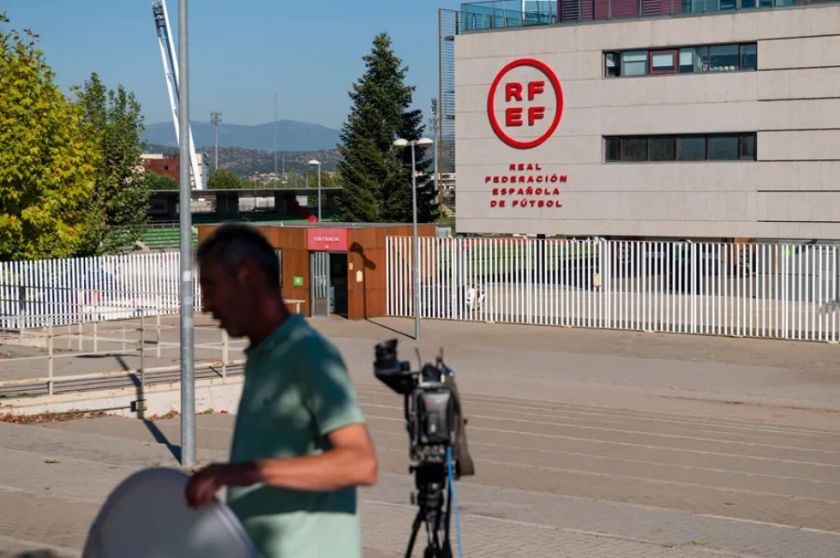 España: Registran la Federación Española de Fútbol y la casa de Luis Rubiales por supuestos contratos irregulares