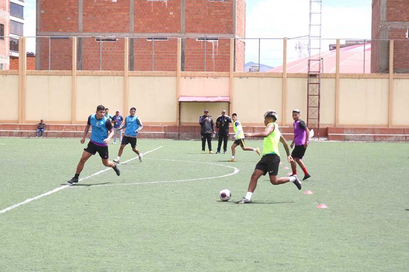 Jugadores aprovechan el Censo para recuperarse de molestias musculares