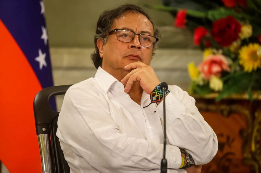 Petro acusa a Milei de buscar la destrucción del proyecto de integración latinoamericana