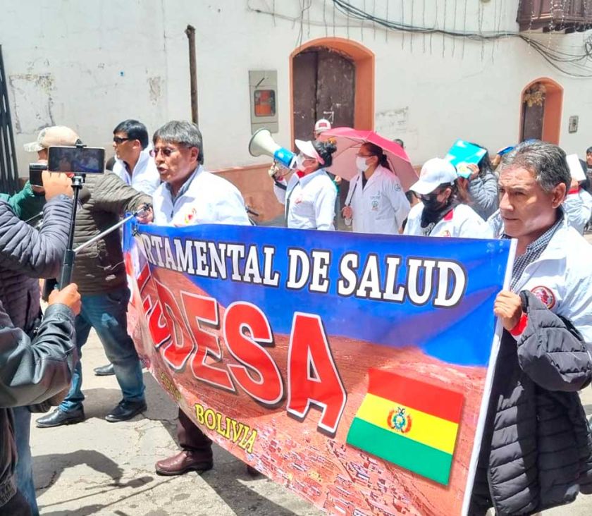 Profesionales en salud cumplen paro de 48 horas y marcharán