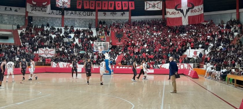 Pichincha y Carl A-Z suben al primer puesto con triunfos