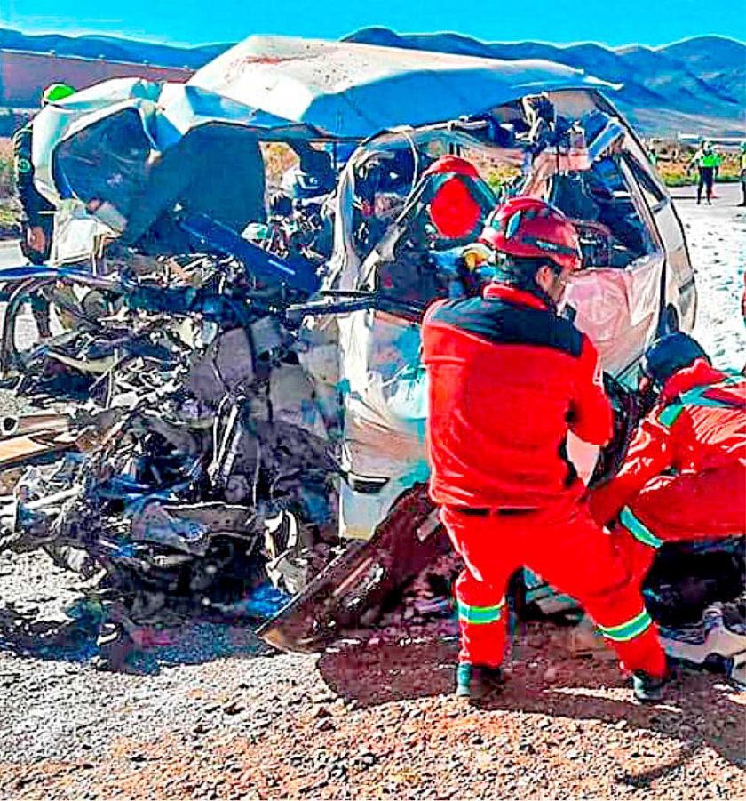 Tragedia siega 14 vidas en la ruta Oruro-Potosí