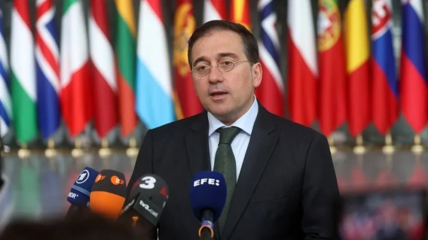 España llama al respeto al derecho internacional y a la concordia entre México y Ecuador