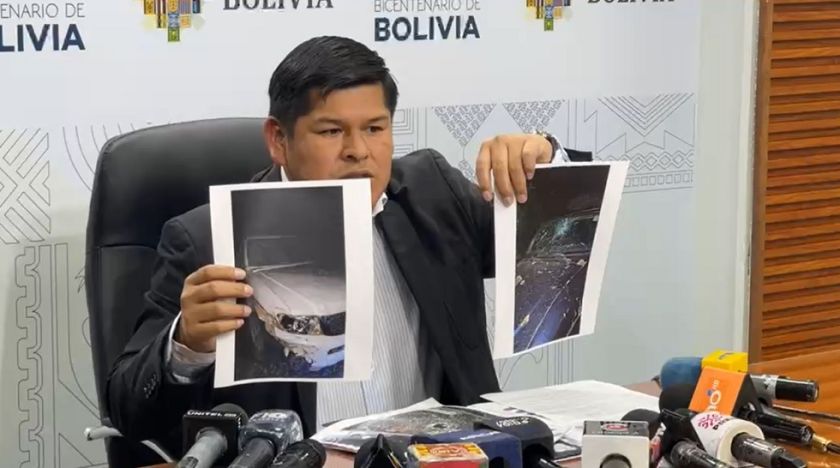 Una turba ataca con palos y explosivos a efectivos antidrogas en el Trópico de Cochabamba