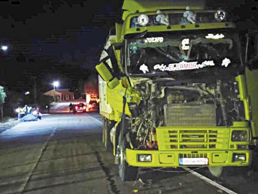 No reportan heridos en choque de vehículos 