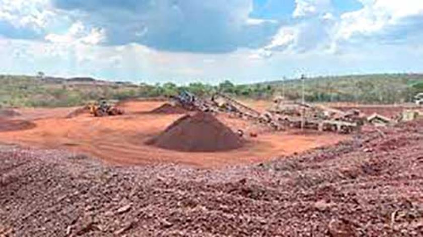 Ministro de Minería visita el Complejo Siderúrgico del Mutún y lo declara prioridad