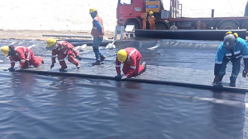 Pese a deterioro de las  piscinas, YLB garantiza  la producción de litio