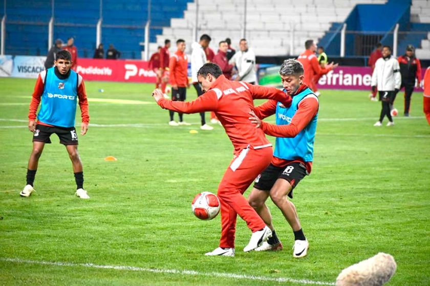 La banda roja enfrentará a Always Ready en partido amistoso