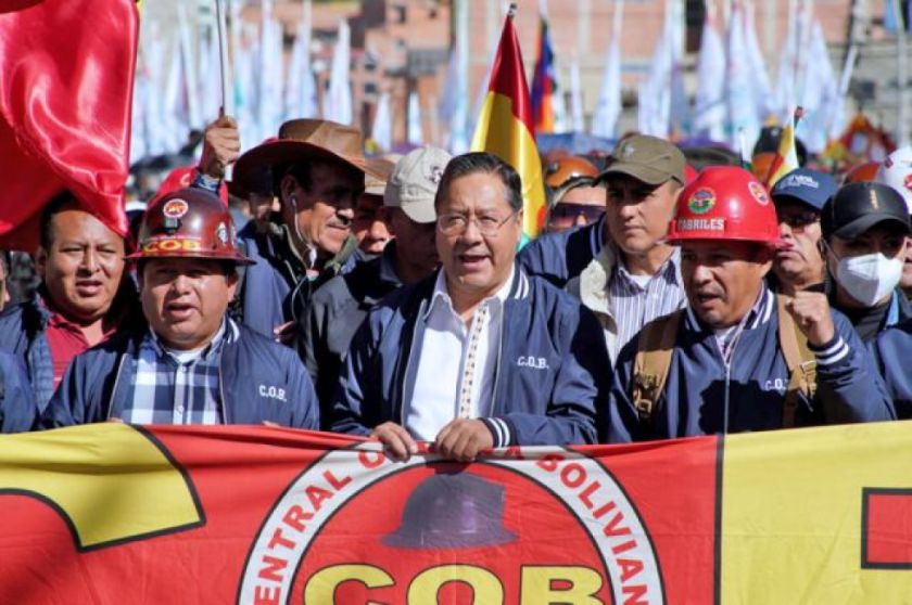 Inician los festejos por el Día del Trabajo; Luis Arce a anunciará el incremento salarial