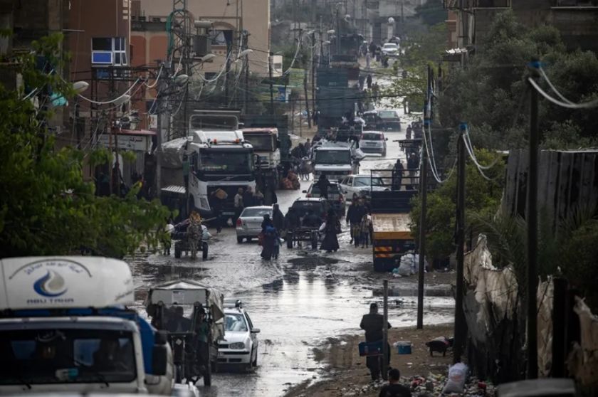 Israel envía órdenes de evacuación a unos 100.000 gazatíes del este de Rafah