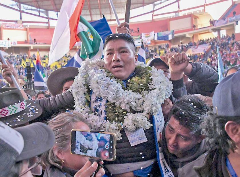 Grover García fue nombrado como líder nacional del MAS