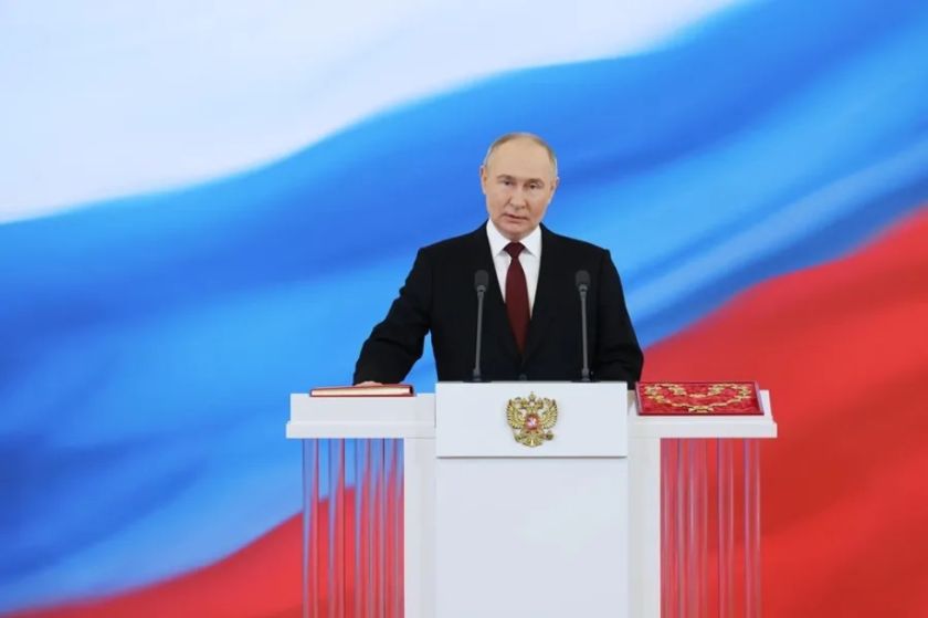 Putin ofrece diálogo a Occidente sobre un nuevo orden mundial al ser investido presidente de Rusia