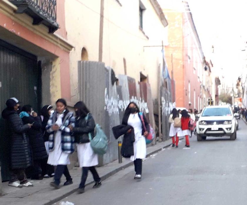 Tres distritos educativos aplican el horario invernal en el Departamento