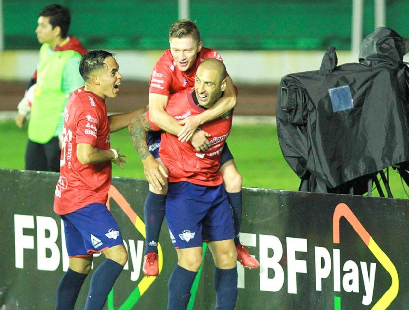Wilstermann vence 2-0 a Real Santa Cruz en el Tahuichi