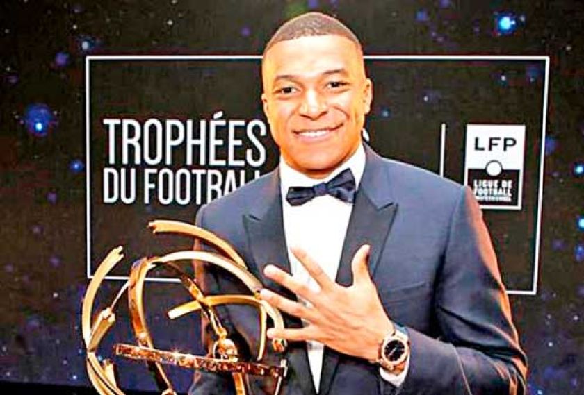 Mbappé, mejor  jugador francés, recibe galardón