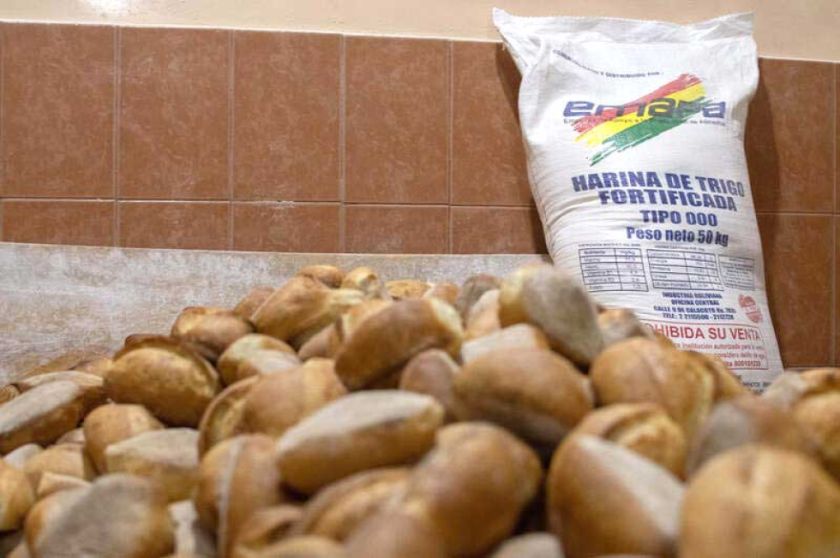 Gobierno nacional garantiza precio del pan en Bs 0,50 mediante un acuerdo