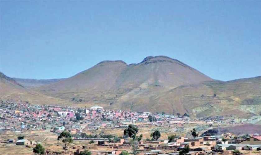 Apuntalan la carretera que unirá a los Departamentos de Cochabamba y Potosí