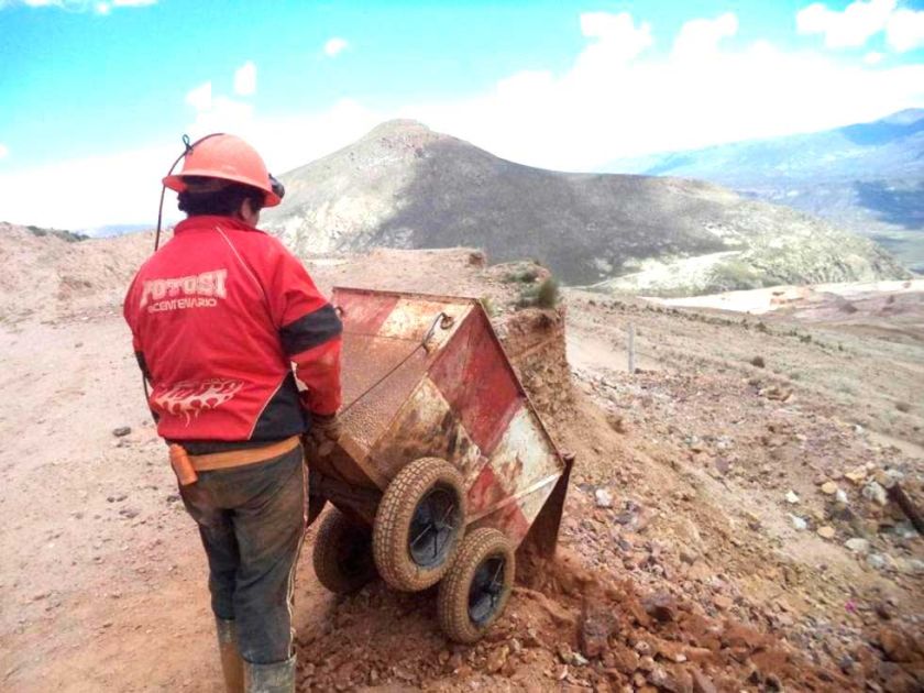 Fortalecen control para evitar la fuga  de minerales de Potosí hacia países