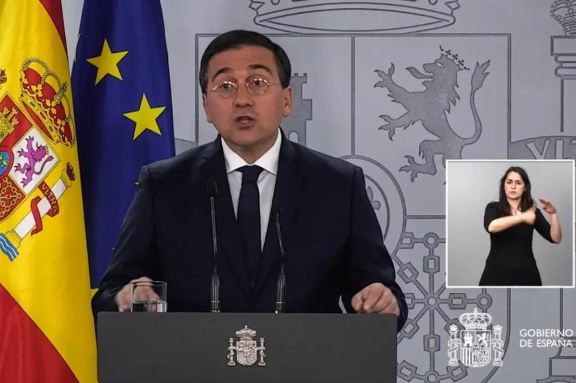 El Gobierno exige disculpas a Milei tras llamar “corrupta” a la pareja de Sánchez