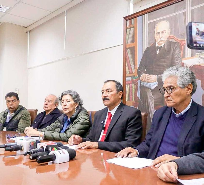 Precandidatos suscriben pacto en busca de unidad 
