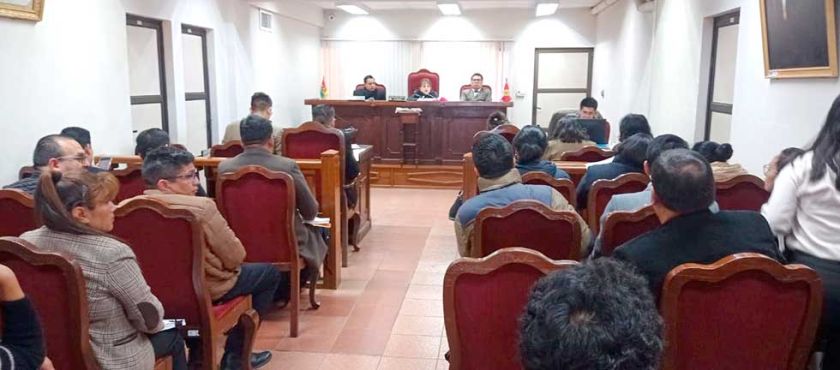 Suspenden juicio a gobernador de Potosí por segunda ocasión