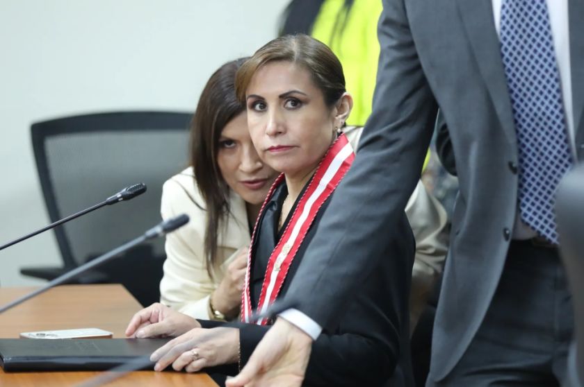 La Fiscal General de Perú es destituida por interferir en una investigación a su hermana