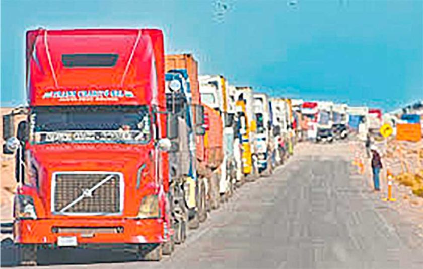 Bloqueos: Gobierno alerta perjuicio para combustible