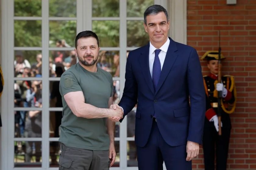 España aporta 1.000 millones de euros a Ucrania para reforzar sus defensas